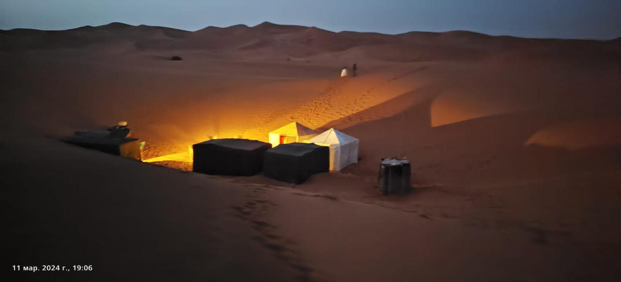 Erg Chebbi Starlight Camp Hotell Merzouga Eksteriør bilde